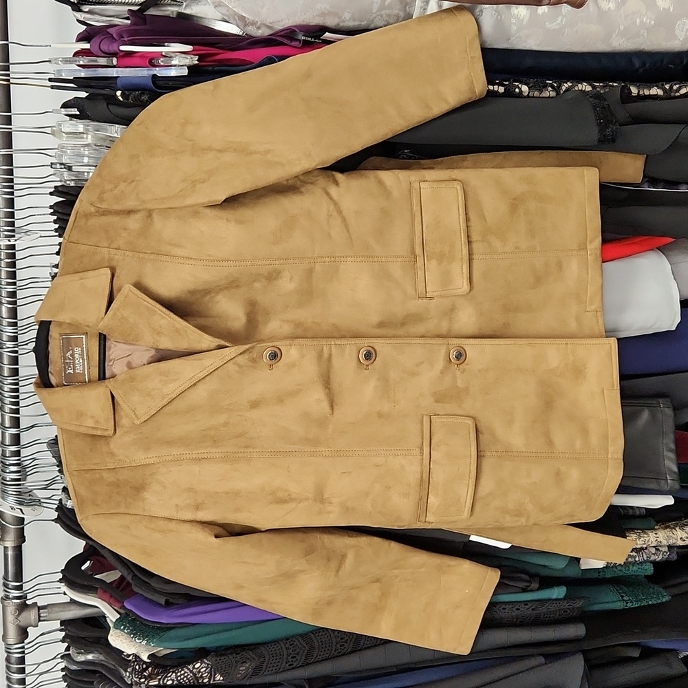 ✨ Camel Microsuede Blazer – E.A. Emporio Collection ✨ (B1)